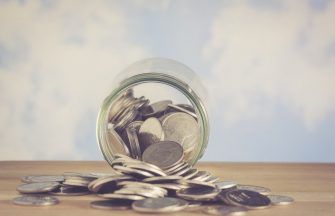 8 Money Saving Tips That DON’T Work! article