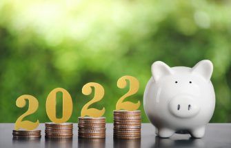 3 common financial New Year’s resolutions and how to un-break them article